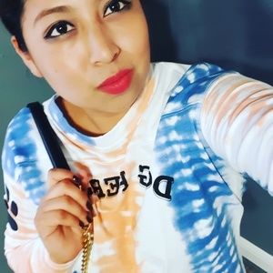 Meet your Posher, Sarai